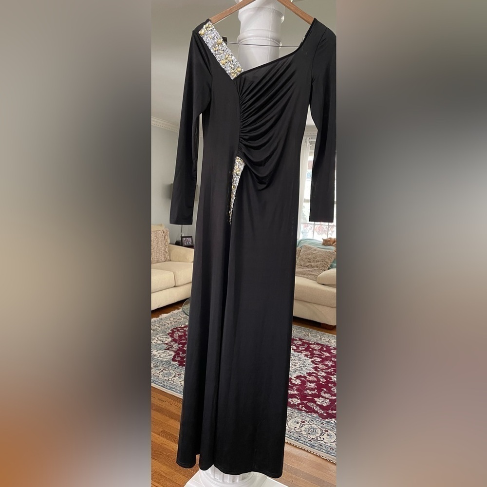 Ever Pretty women’s size 8 long sleeve floor length black evening dress with.